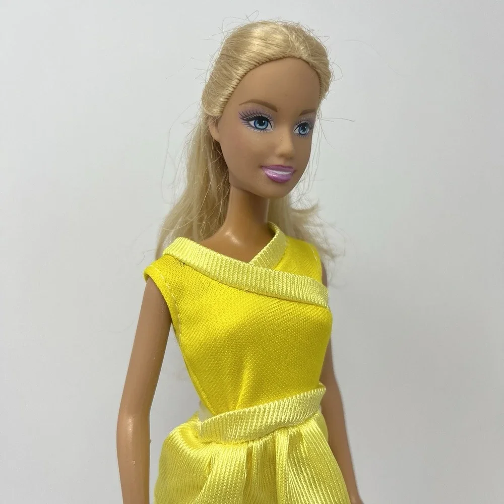 Barbie Fashionistas‎ Doll Ooak 1999-2005 blonde hair in Yellow Dress